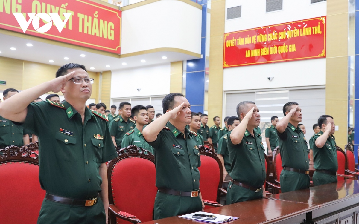 Lực lượng vũ trang Quảng Ninh và Bạch Long Vĩ tiễn biệt Tổng Bí thư, hứa vững vàng bảo vệ Tổ quốc